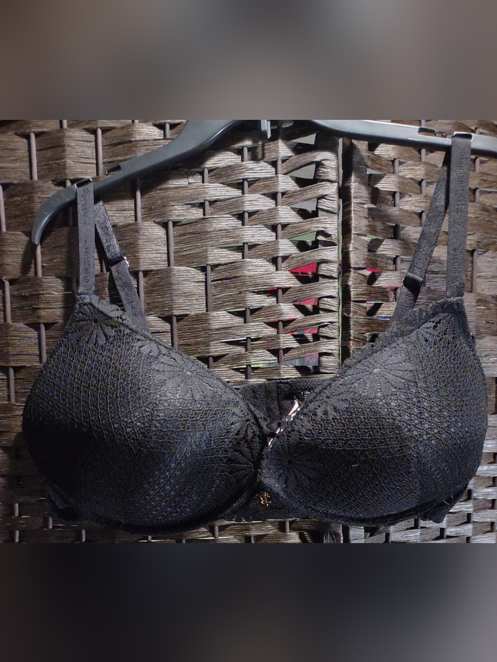 Juicy Couture women's black lace push-up underwire bra 38D